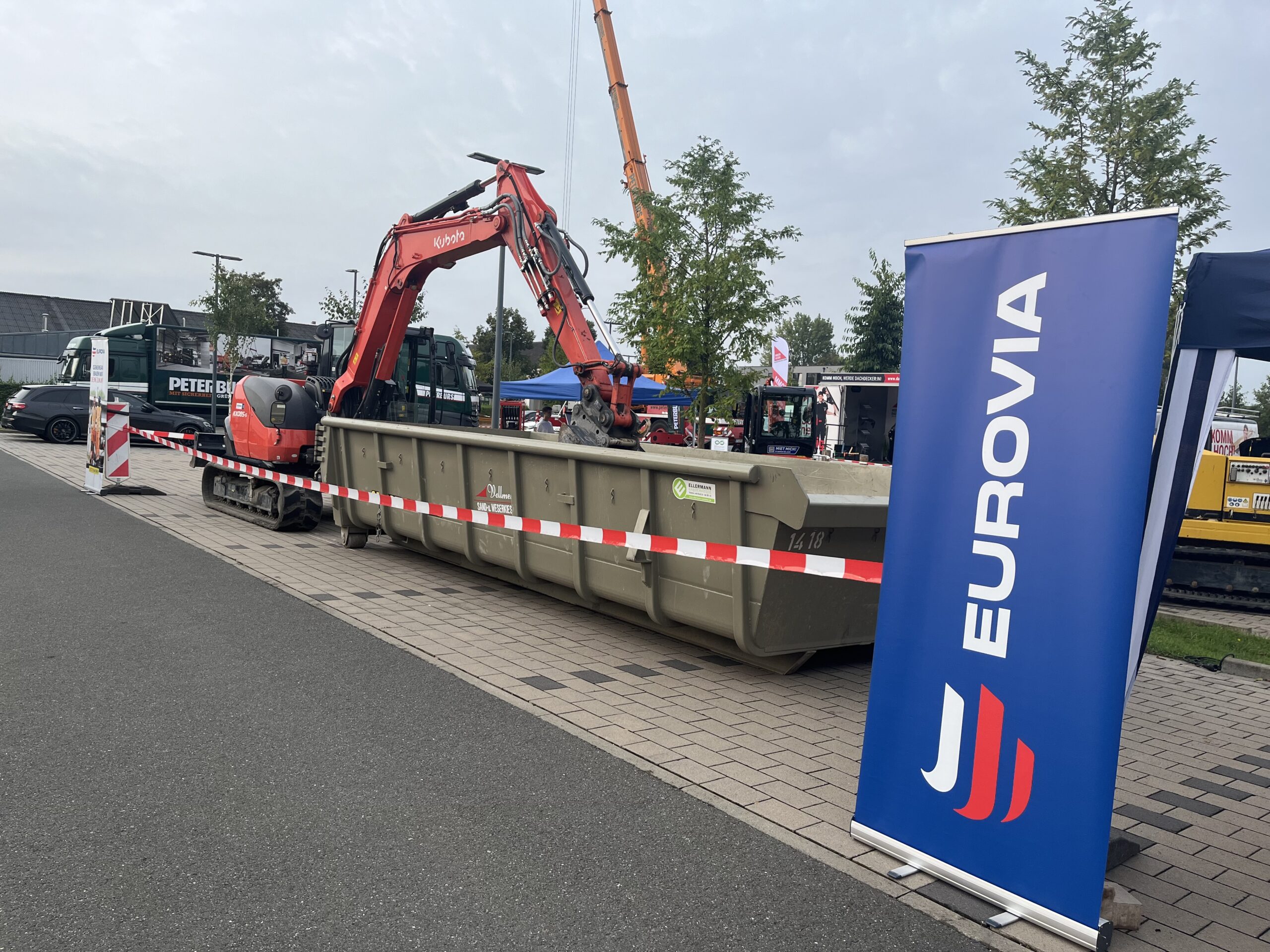 Minnibagger fahren & Pflastern