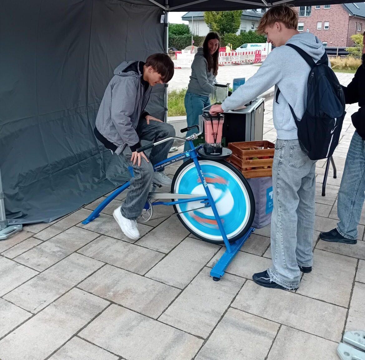 SMOOTHIE-BIKE